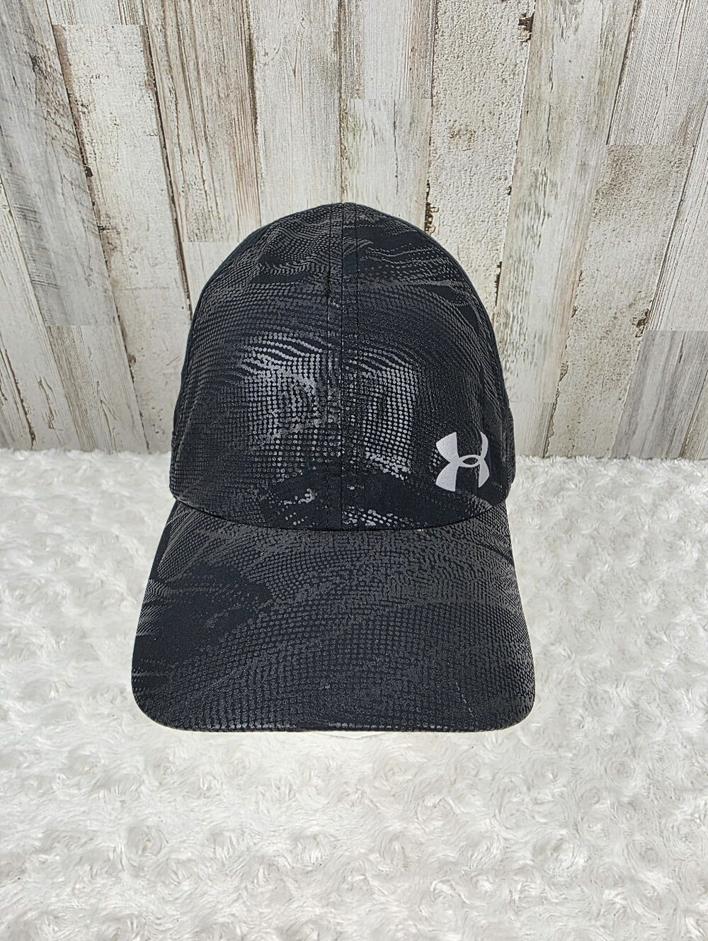 Under Armour Fly By Black Metallic Baseball Cap